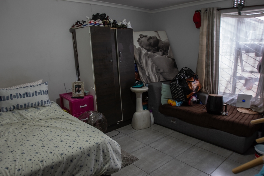 6 Bedroom Property for Sale in Scottsville Western Cape